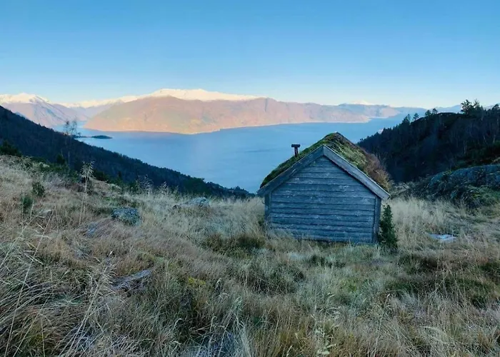 Seaside 3-bedroom * Balestrand